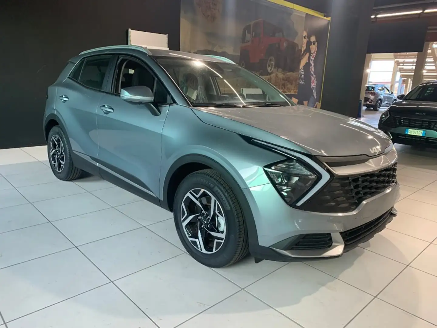 Kia Sportage 1.6 TGDi GPL Business - PRONTA CONSEGNA Gri - 2