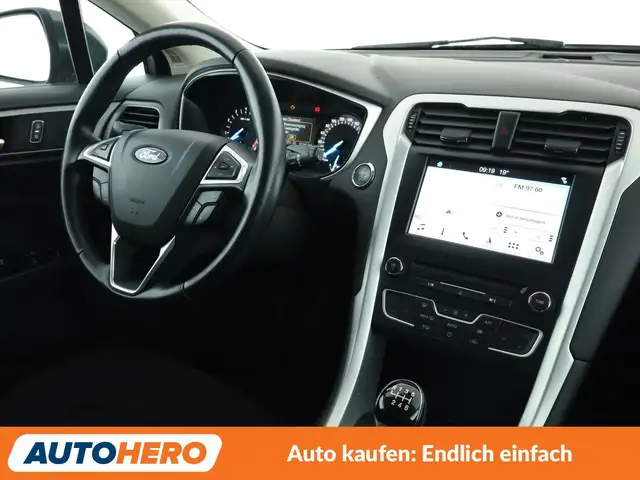 Ford Mondeo view 13