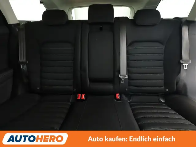 Ford Mondeo view 15