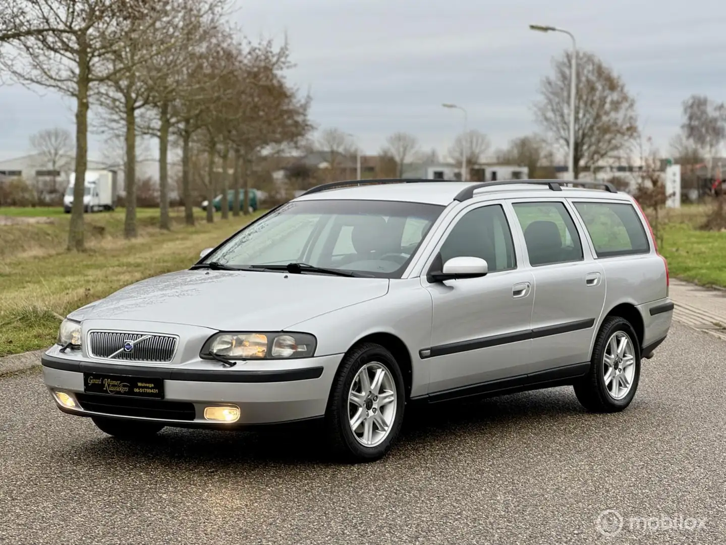 Volvo V70 2.5 T Comfort Line - 1