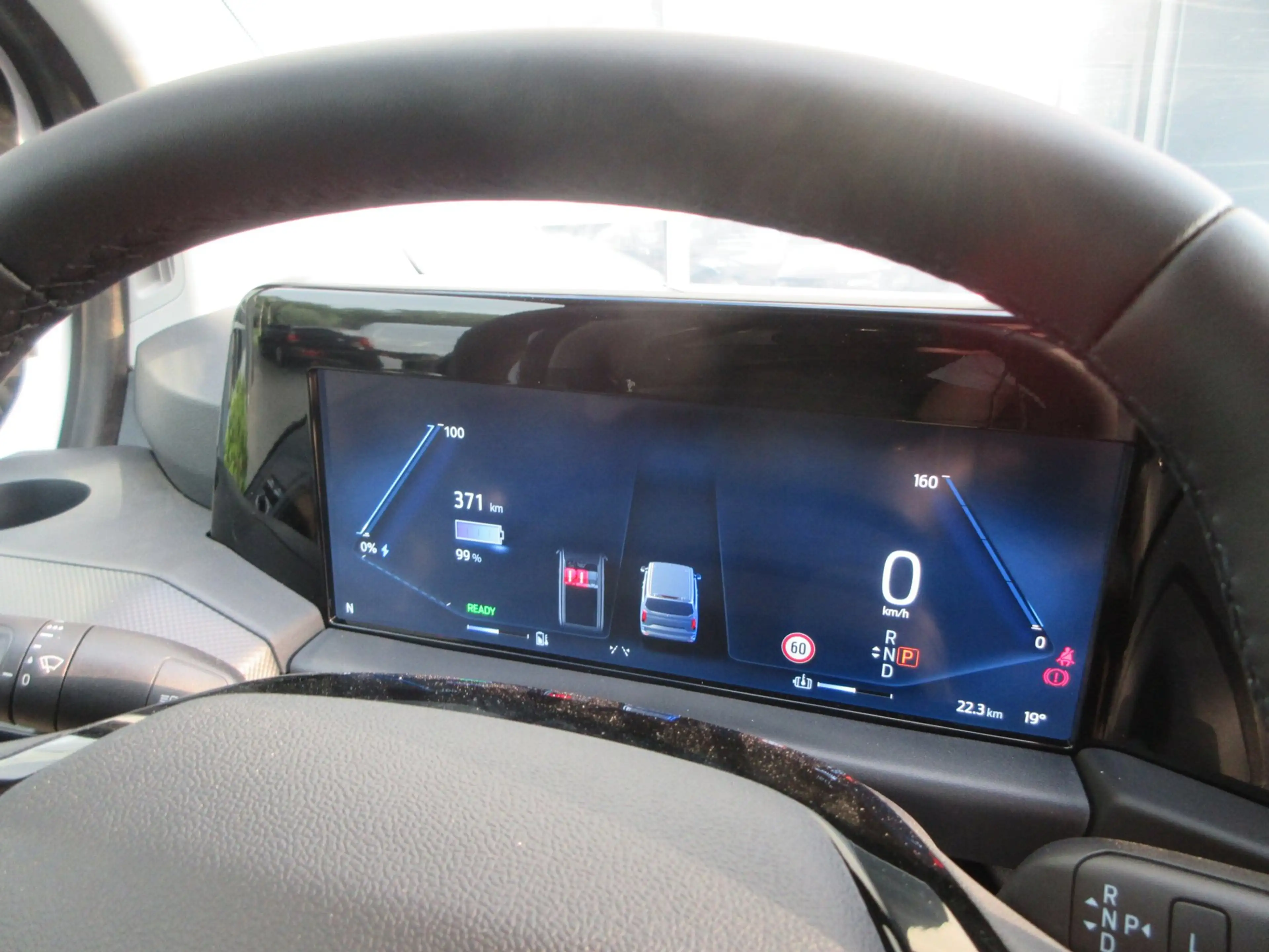 Ford E-Transit Cust. 340 L2H1 Limited 71 kWh 218 pk carplay camer — photo 14
