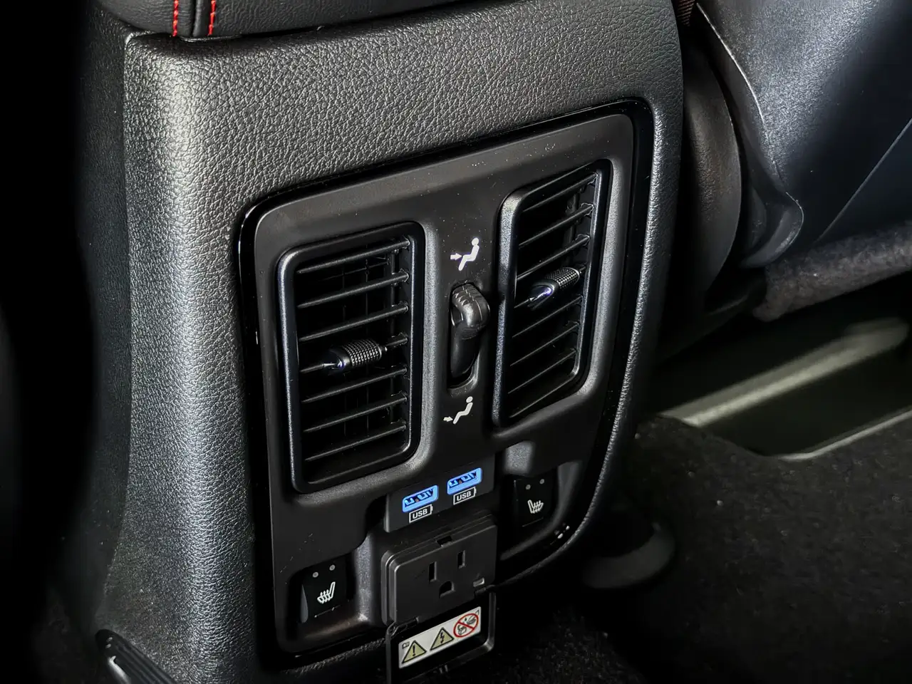Dodge Durango снимка Dodge Durango