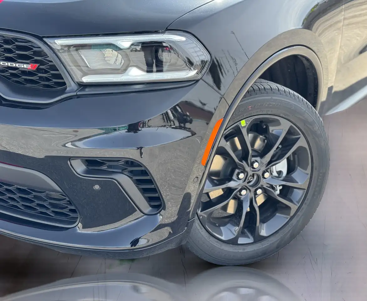 Dodge Durango снимка Dodge Durango