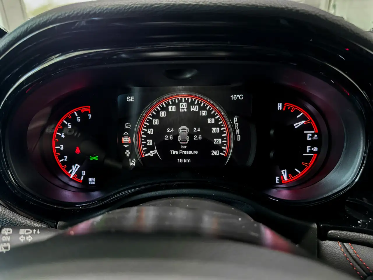 Dodge Durango снимка Dodge Durango