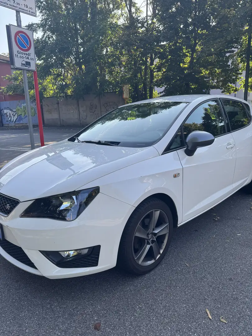SEAT Ibiza 5p 1.2 tsi FR 86cv - 2