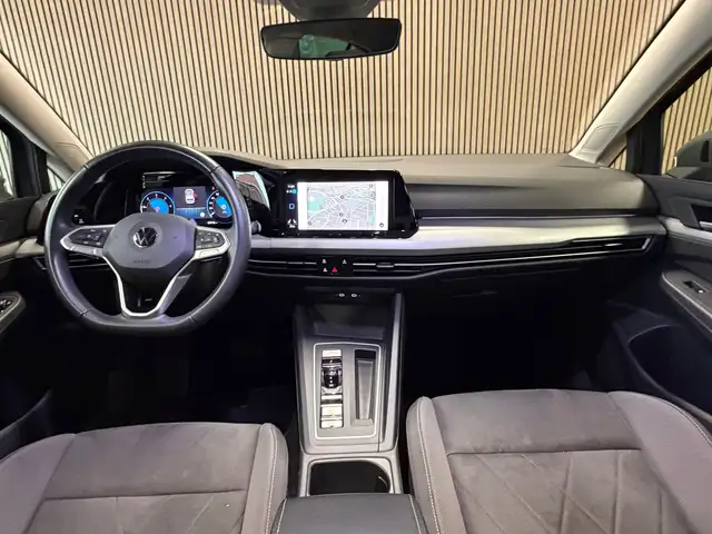 Volkswagen Golf view 13