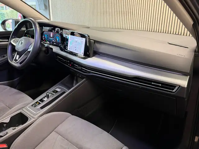 Volkswagen Golf view 9