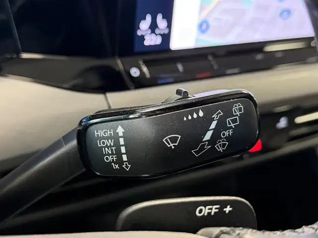 Volkswagen Golf view 21