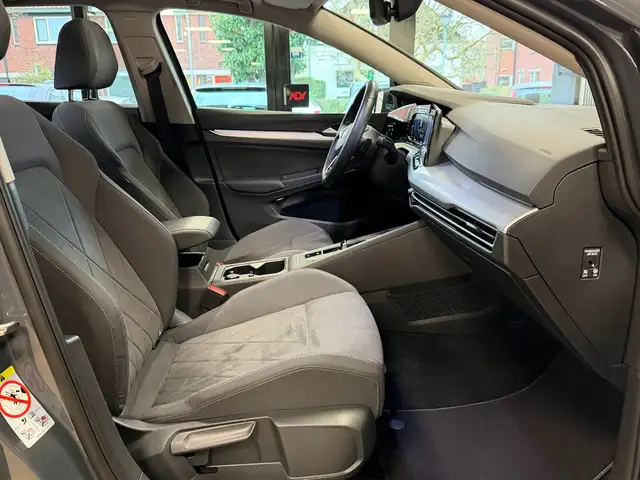 Volkswagen Golf view 10