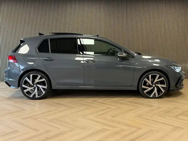 Volkswagen Golf view 4
