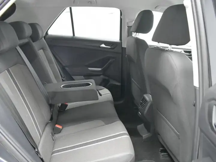 Volkswagen T-Roc Advance 2.0 TDI (2021) 2021, foto 39