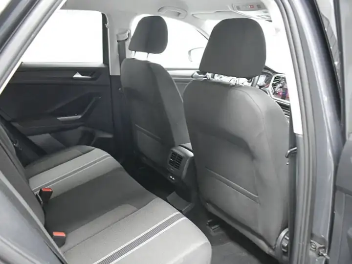 Volkswagen T-Roc Advance 2.0 TDI (2021) 2021, foto 38