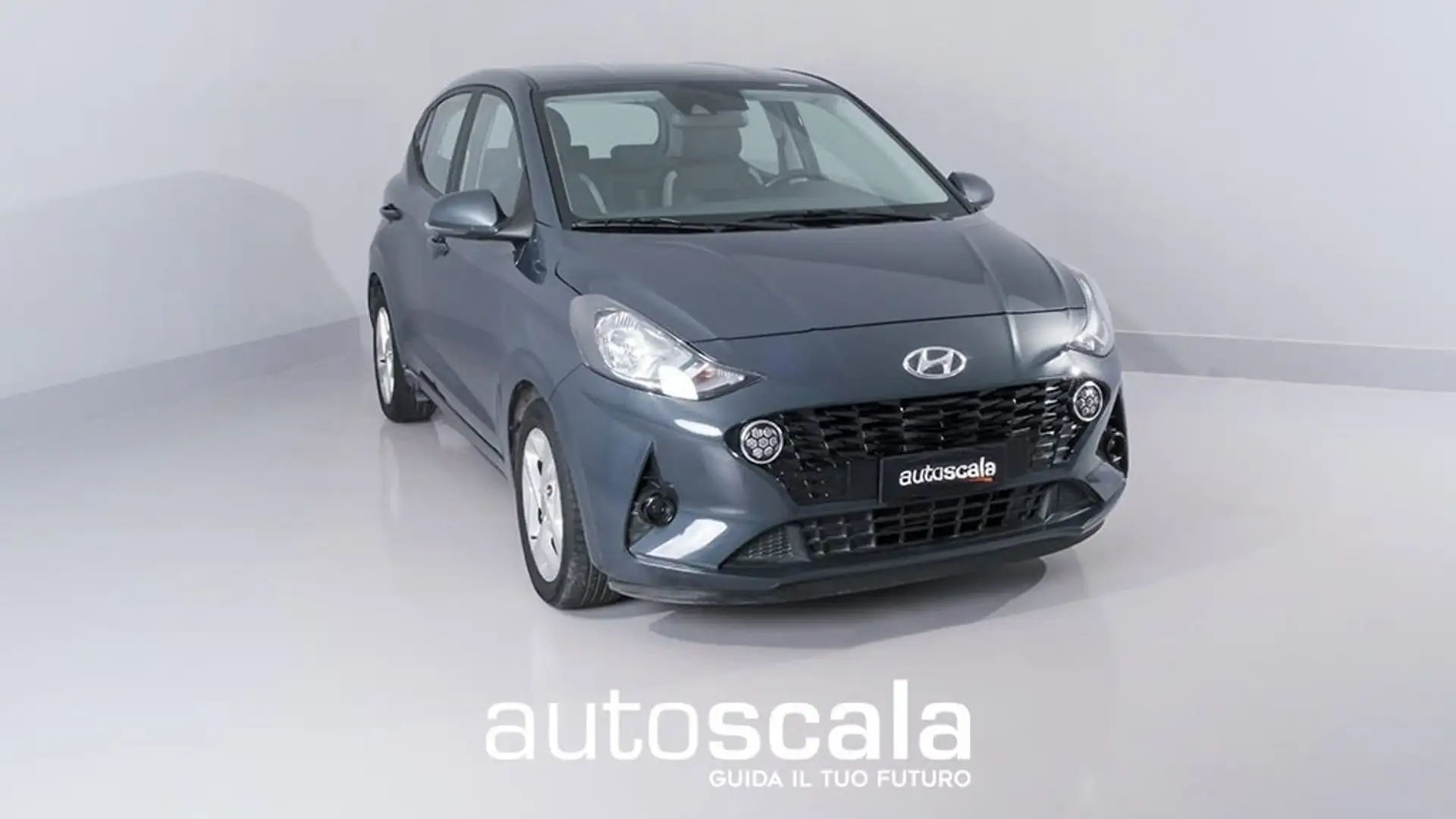 Hyundai i10 1.0 MPI AT Tech connect pack Šedá - 1