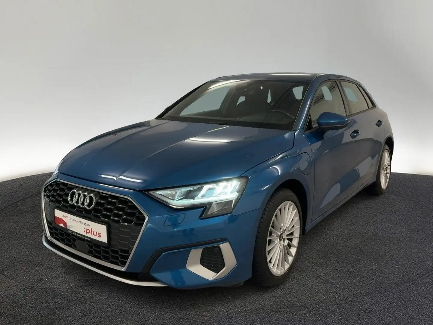 Audi A3 advanced 40 TFSI e S tr. LED AHK RF Blau - 2
