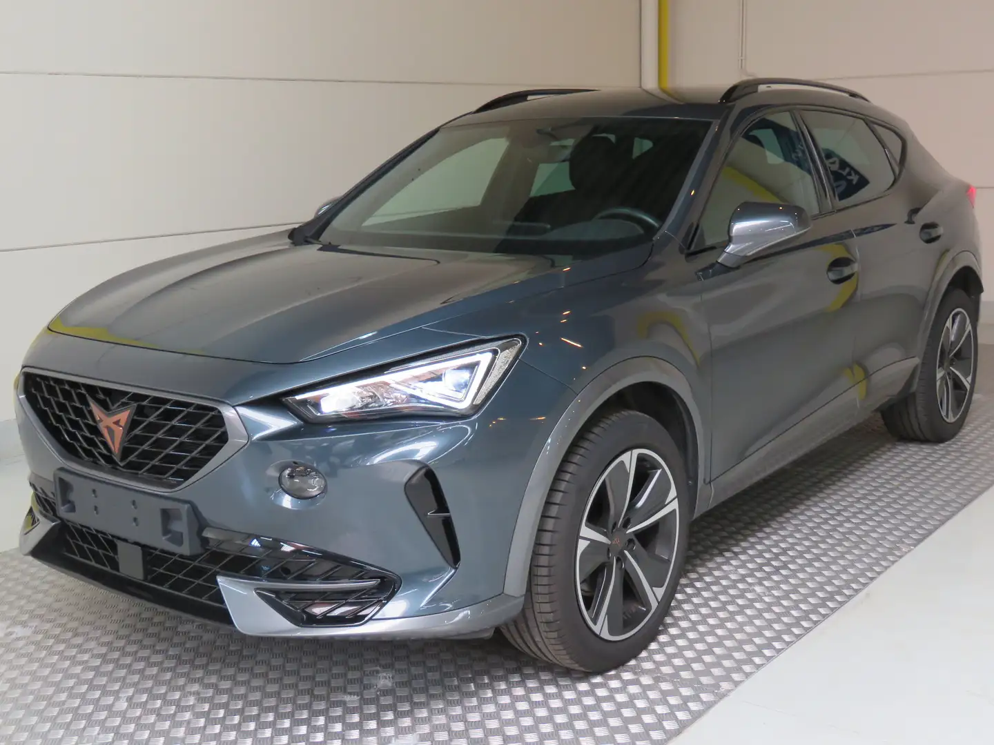 CUPRA Formentor 1.5 TSI Navi App - DAB - Alu - Camera - Half Leder Gris - 1