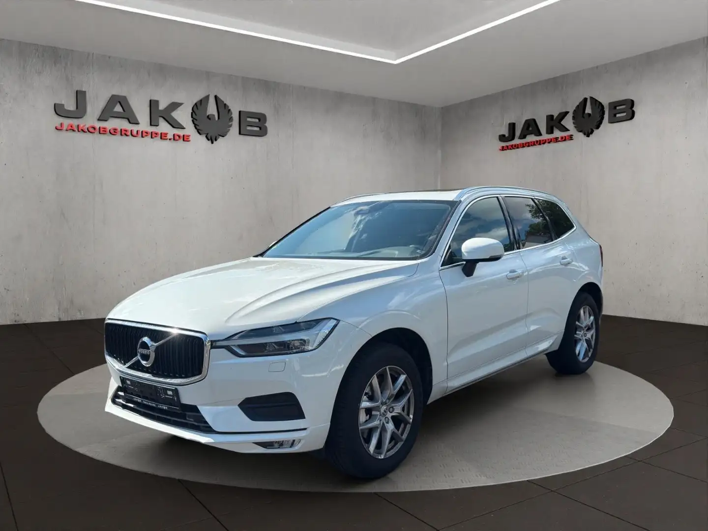 Volvo XC60 D4 AWD Momentum Wit - 1