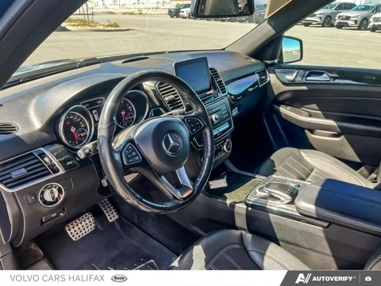 Mercedes-Benz GLE снимка Mercedes-Benz GLE
