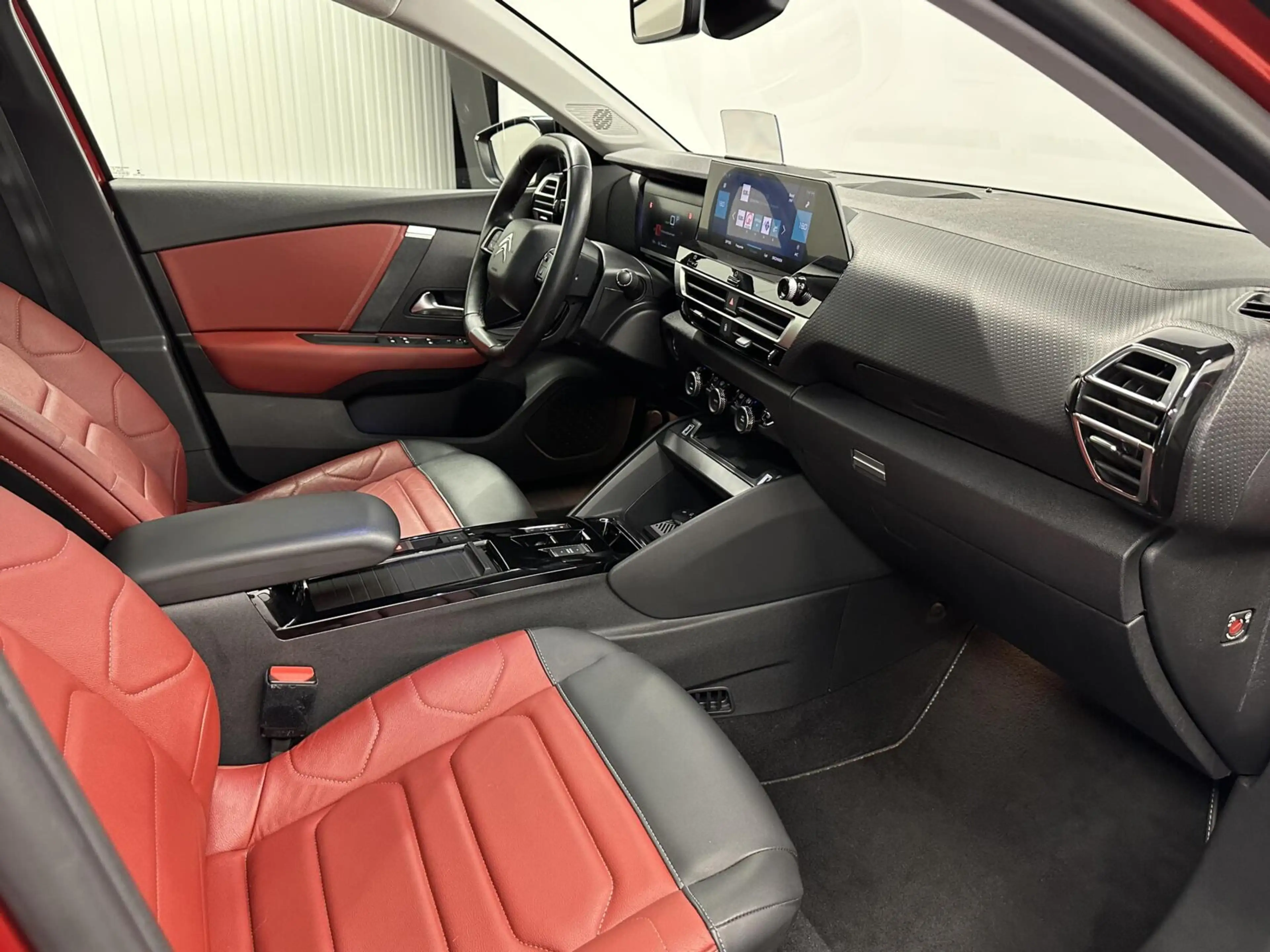 Citroen E-C4 Electric Shine 50 kWh PANO LEER CARPLAY HEAD UP ADAPTIEF CR — photo 12