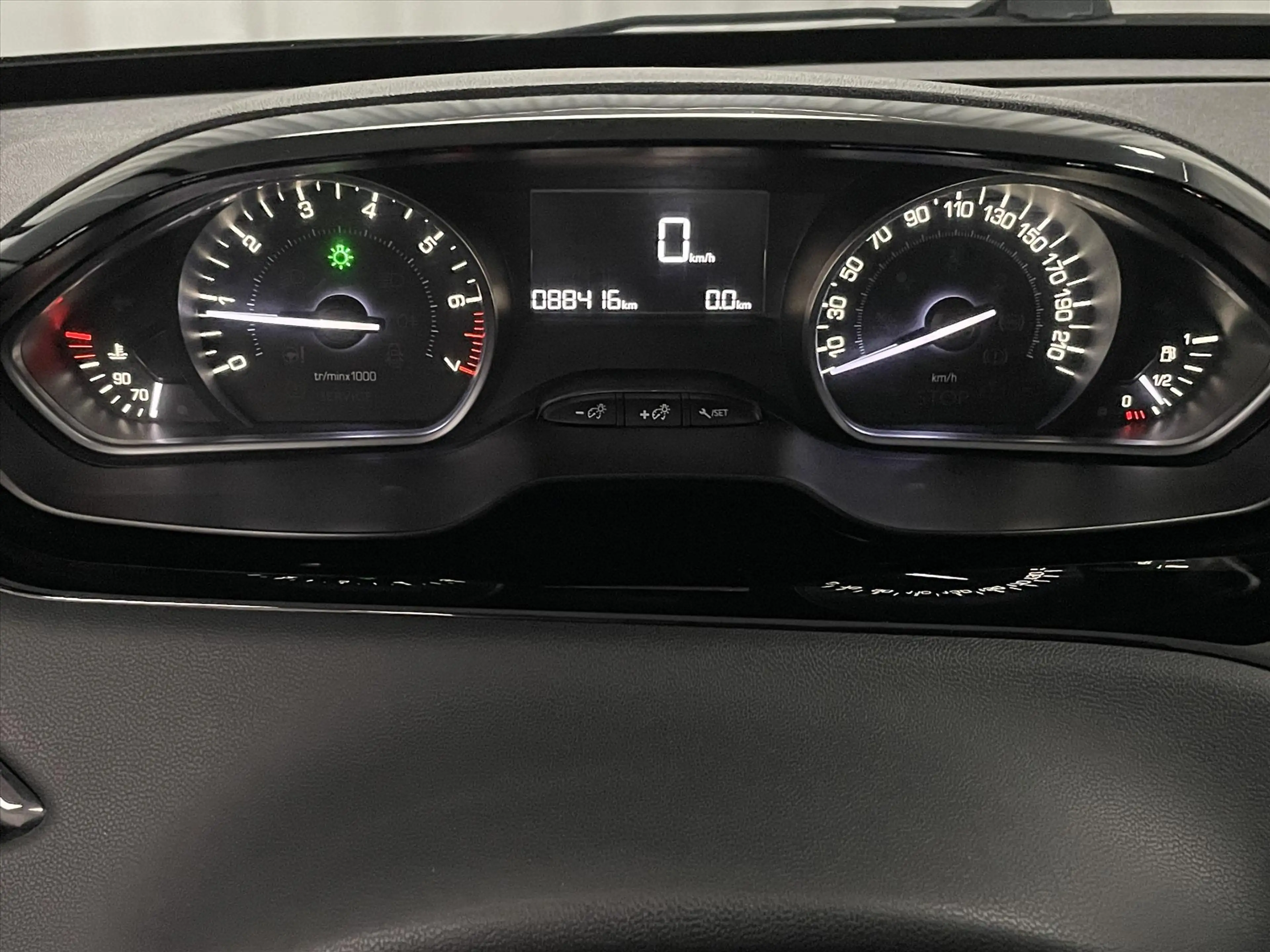Peugeot 208 ACTIVE 5drs 82pk Navi+Mirrorlink | Airco | Cruise — photo 37