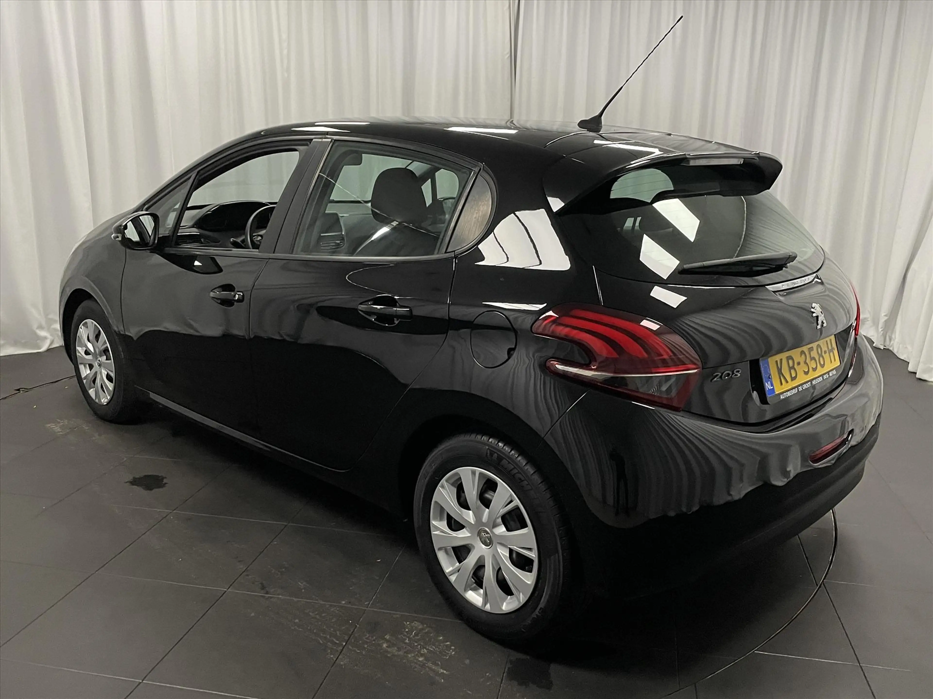 Peugeot 208 ACTIVE 5drs 82pk Navi+Mirrorlink | Airco | Cruise — photo 3