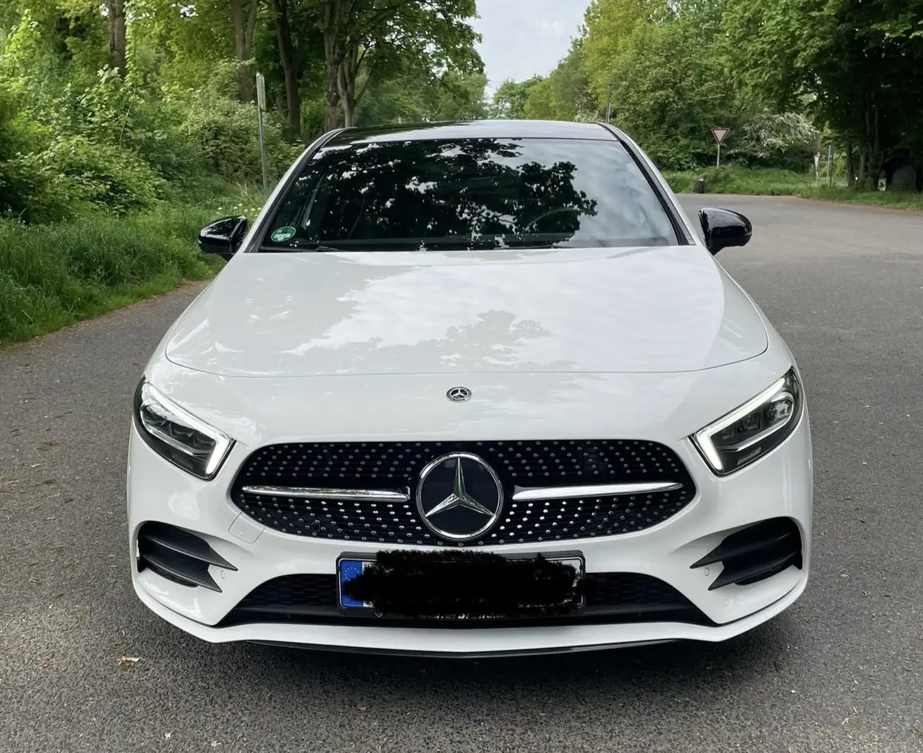 Mercedes-Benz A 250 7G-DCT AMG Line - 1