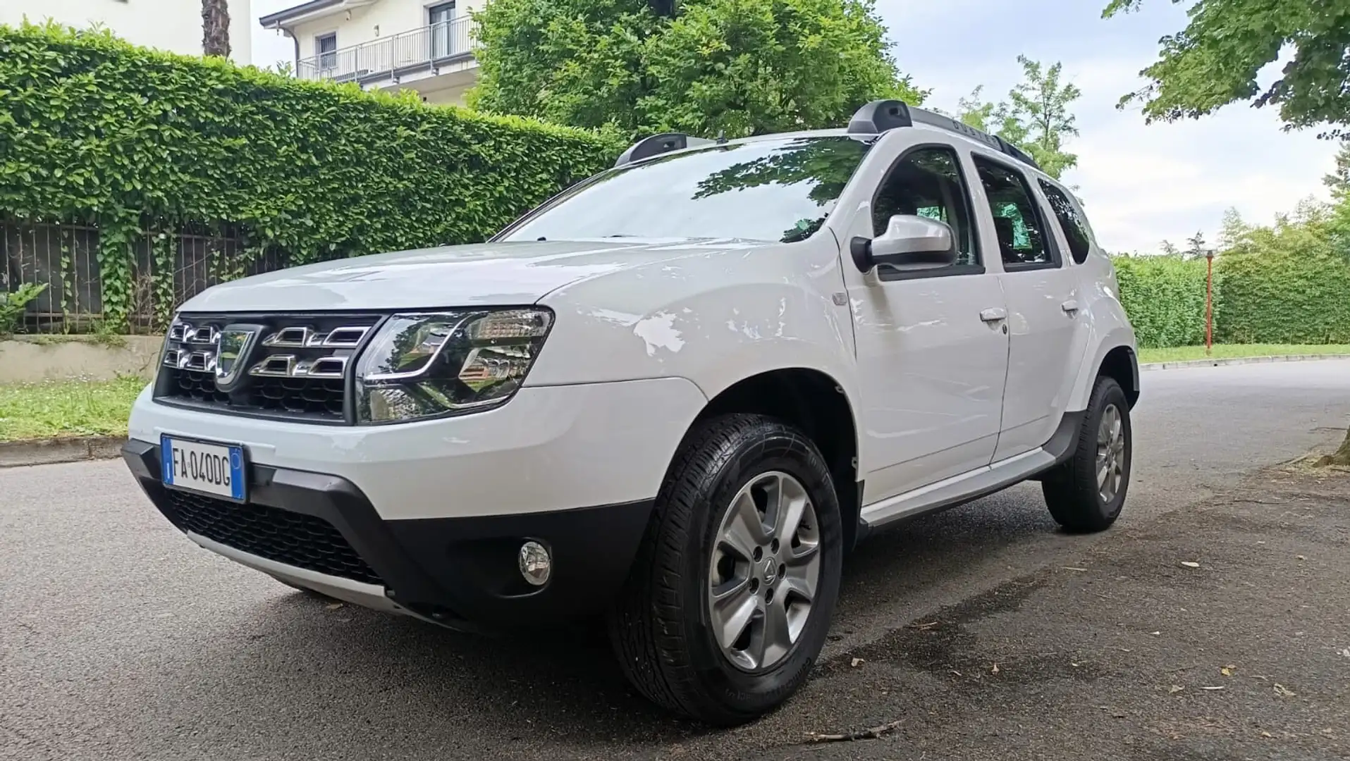 Dacia Duster 1.6 110CV 4x2 GPL Ambiance Bianco - 1