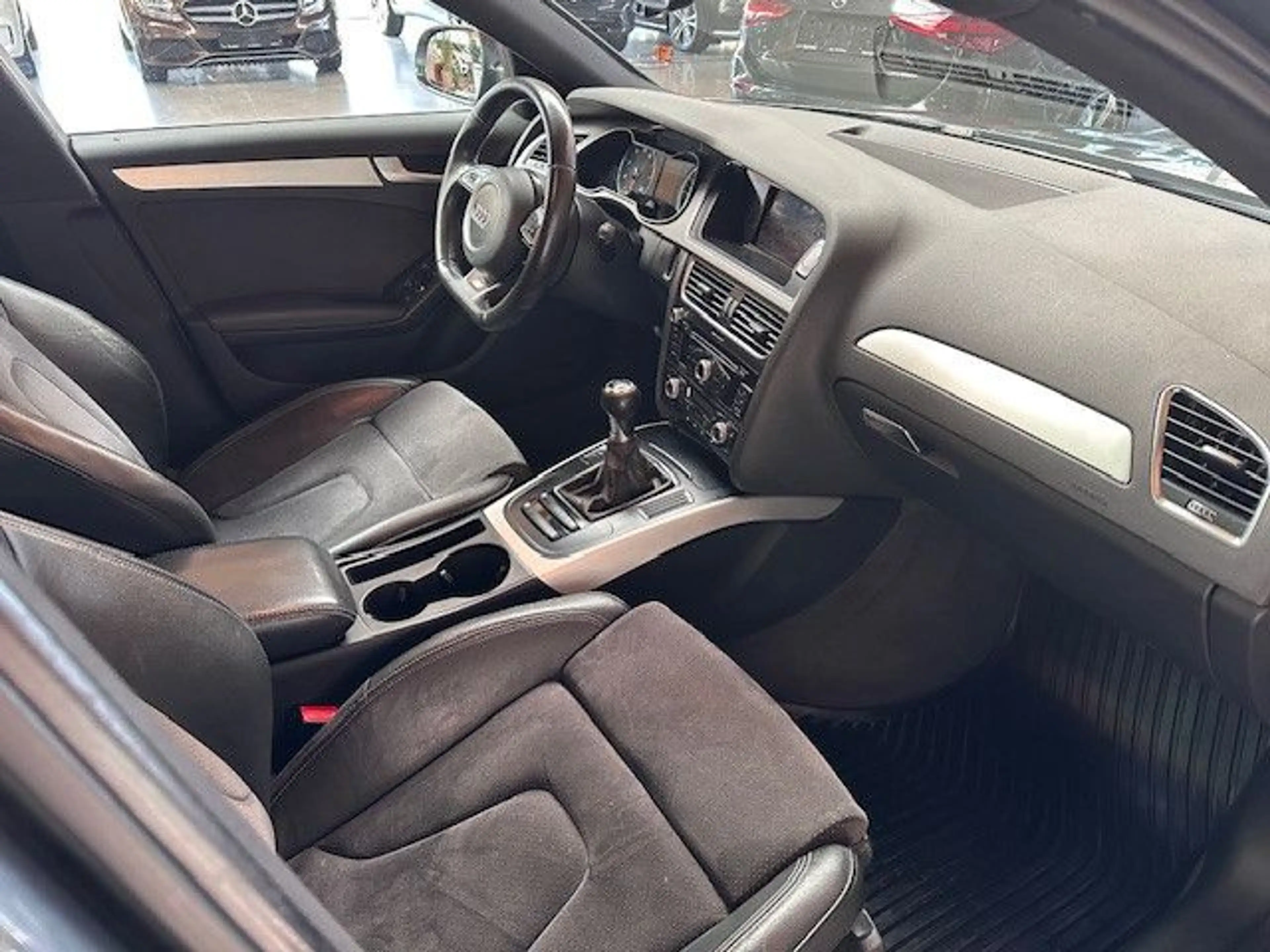 Audi A4 1.8 TFSI TSI S-line Sportpaket — photo 5