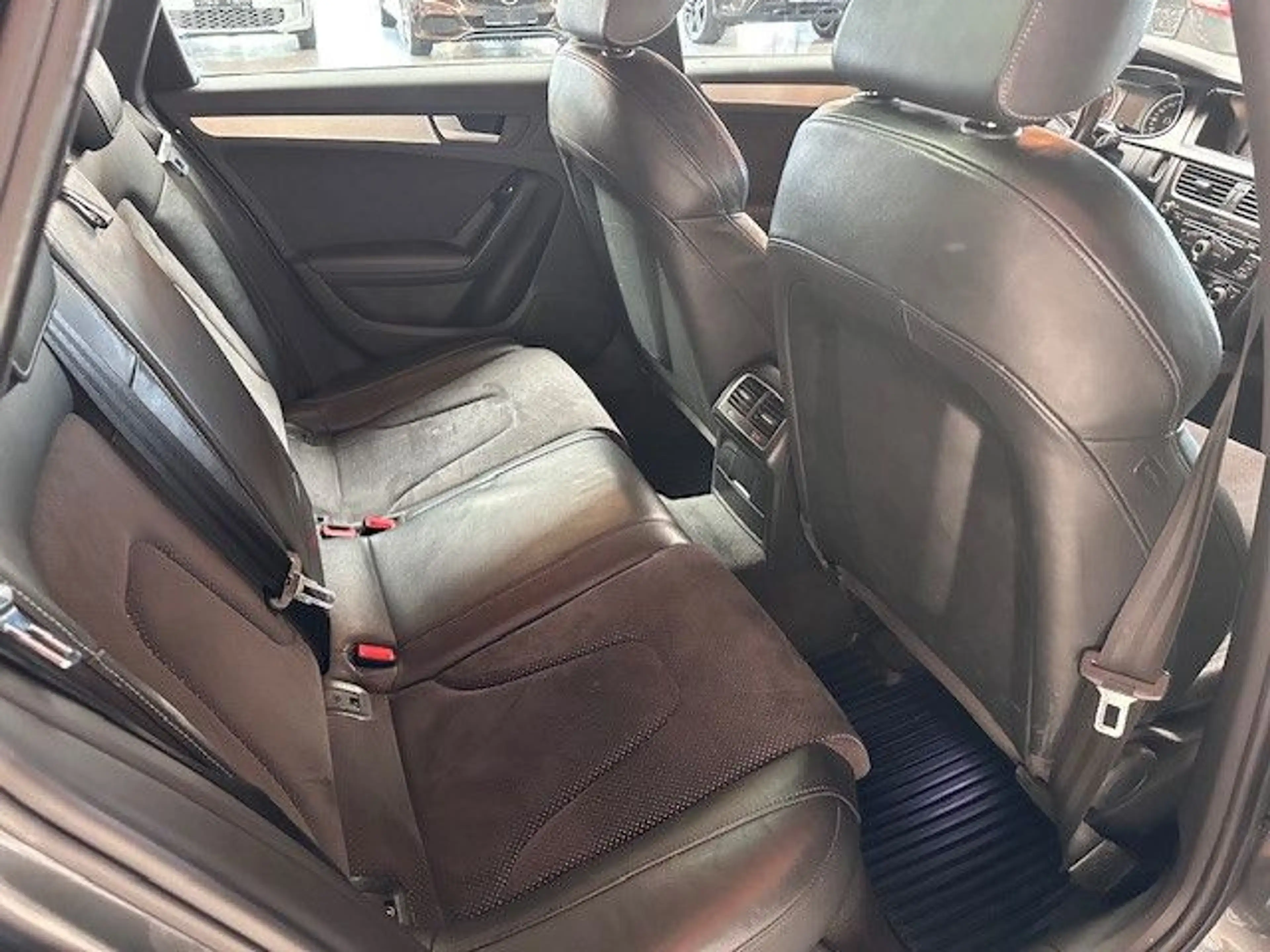 Audi A4 1.8 TFSI TSI S-line Sportpaket — photo 6