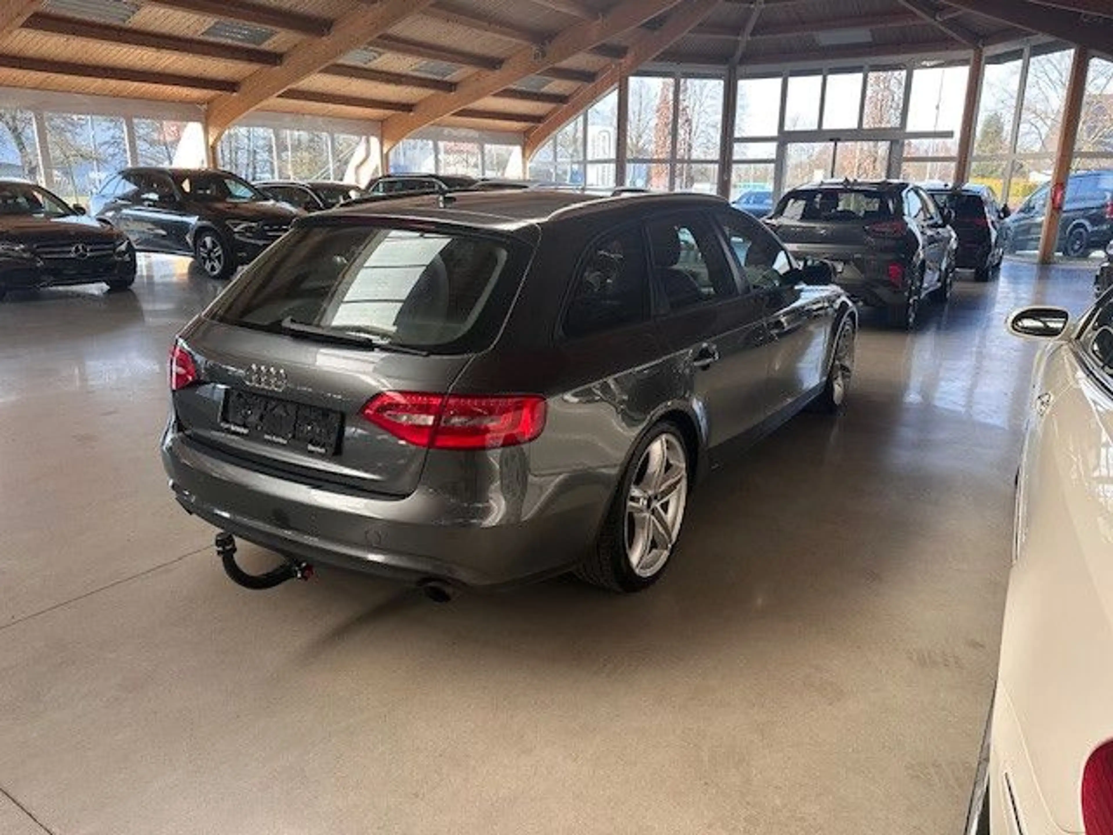 Audi A4 1.8 TFSI TSI S-line Sportpaket — photo 7