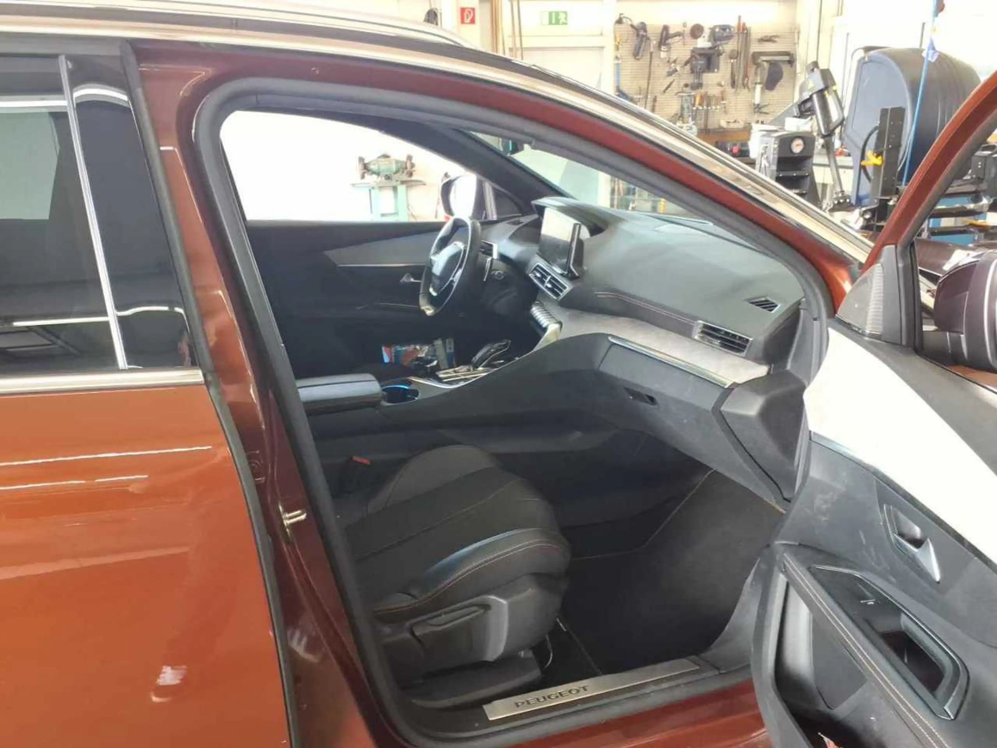 Peugeot 5008 — photo 9