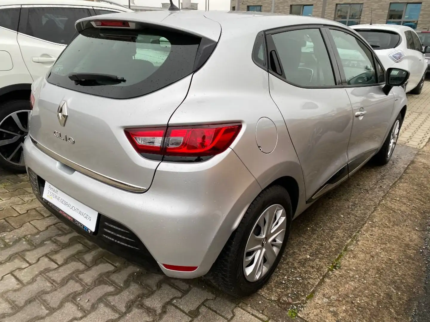 Renault Clio LIMITED dCi 90 Grau - 2