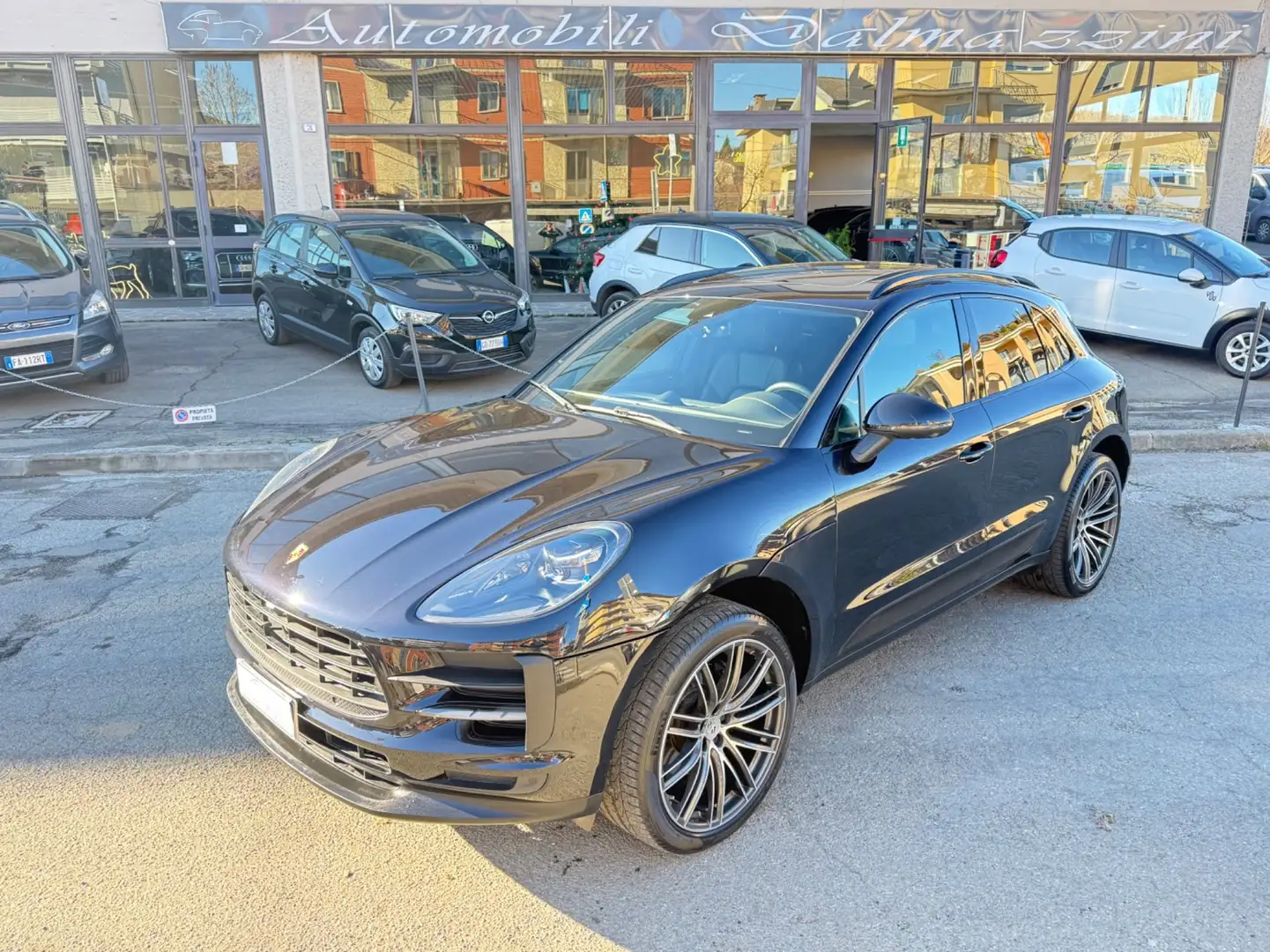 Porsche Macan 2.0 Noir - 1