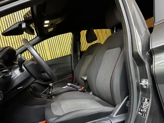 Ford Fiesta view 13