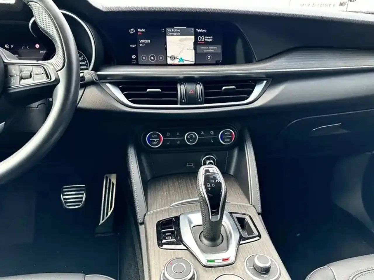 Alfa Romeo Stelvio 2022 — фото 16