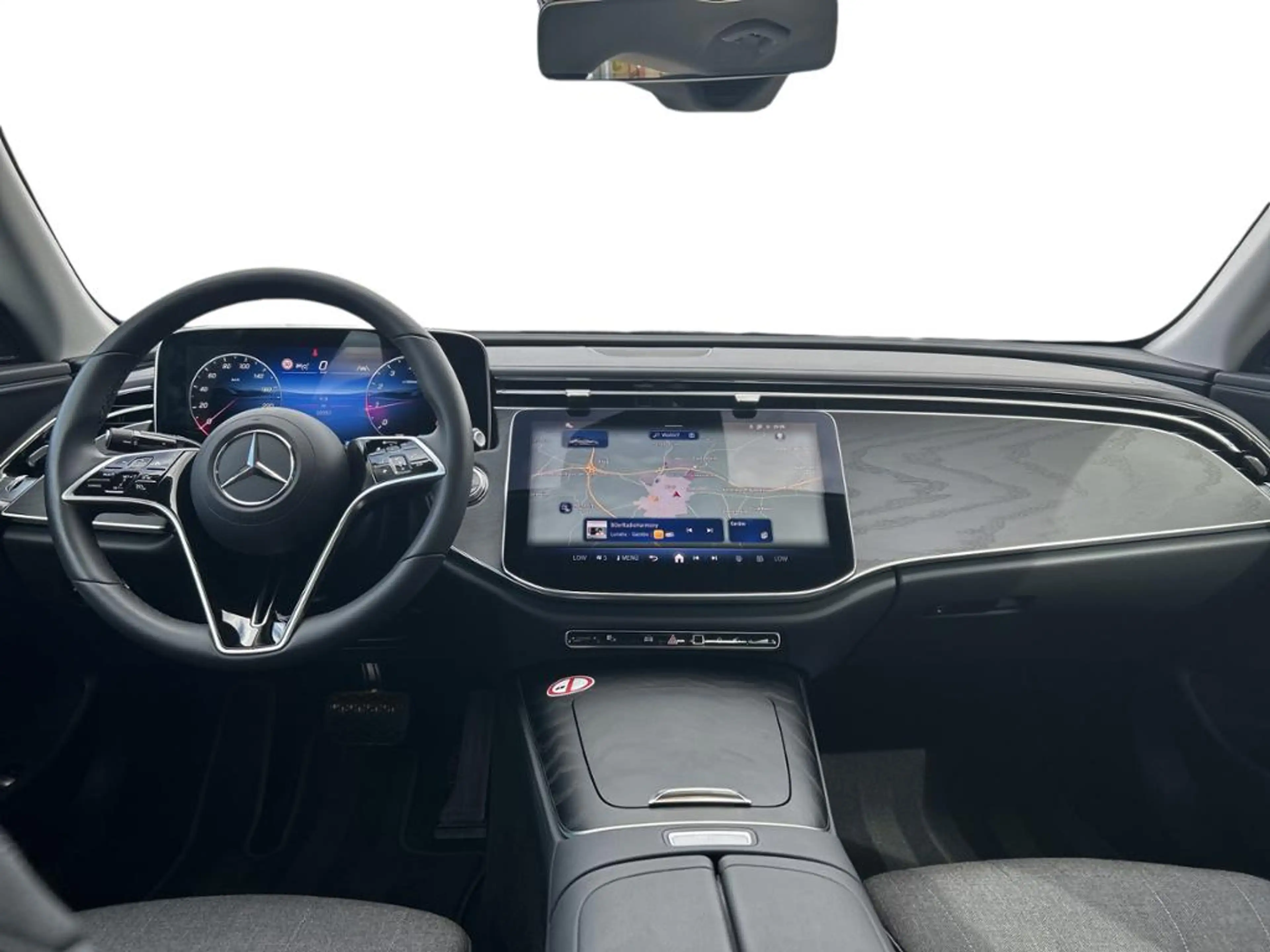 Mercedes-Benz E 200 Limousine ACC AUT Kam. KeyLess KlimaA LED — photo 8