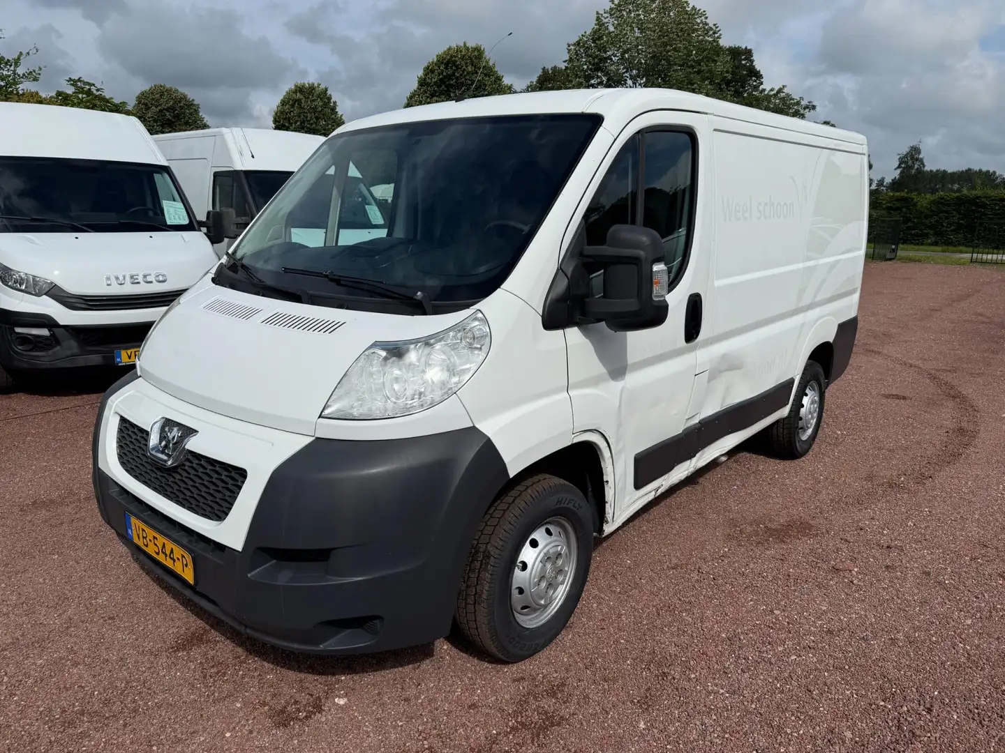 Peugeot Boxer 333 2.2 HDI L1H1 Airco Wit - 1