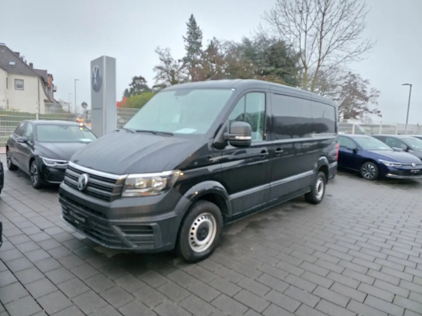 Volkswagen Crafter Kasten 35 MR ND Klima AHK RFKamera, Autom. Noir - 2