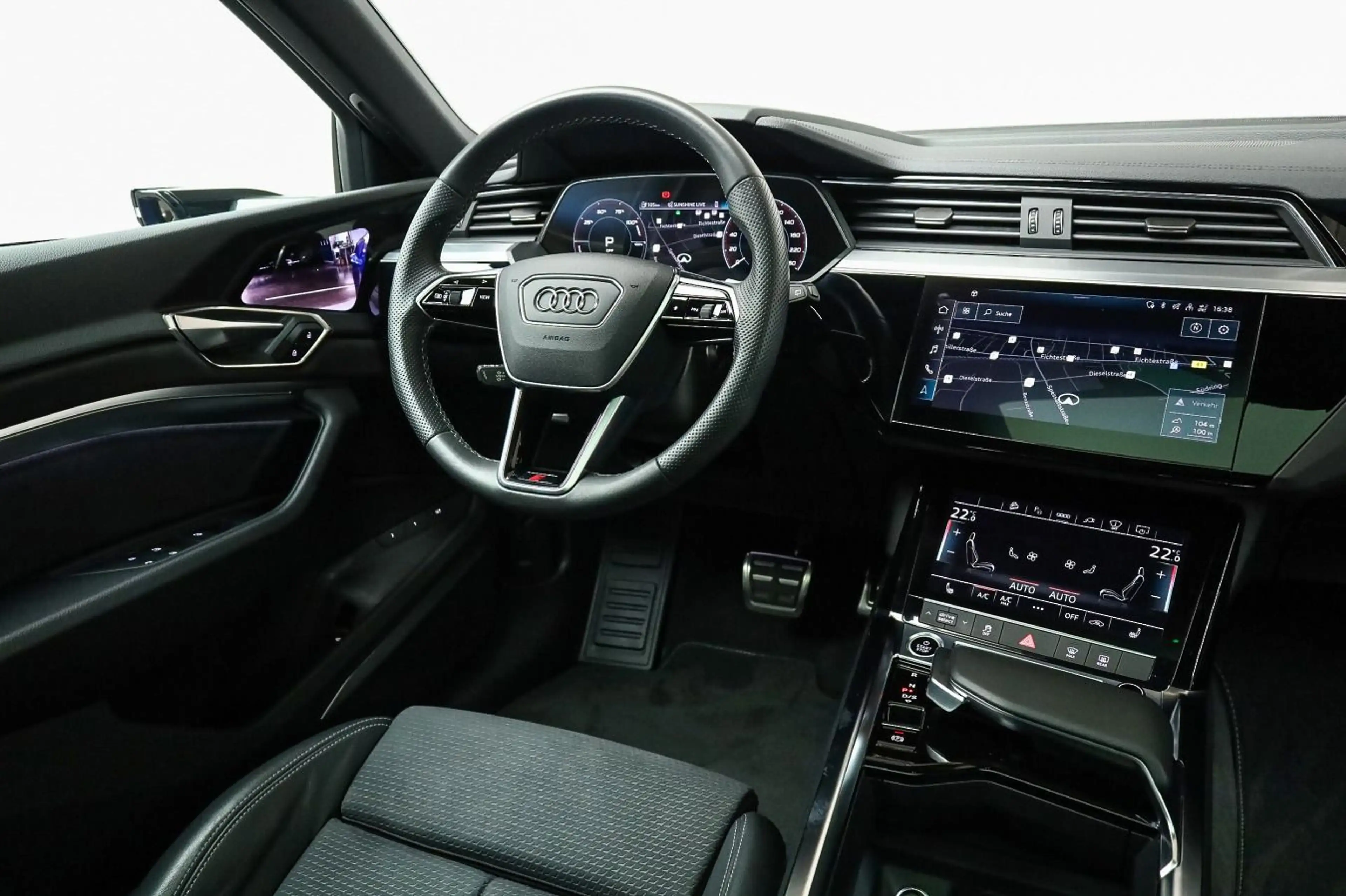 Audi Q8 e-tron S line 55 Pano, B&O, HUD, Assist — photo 13