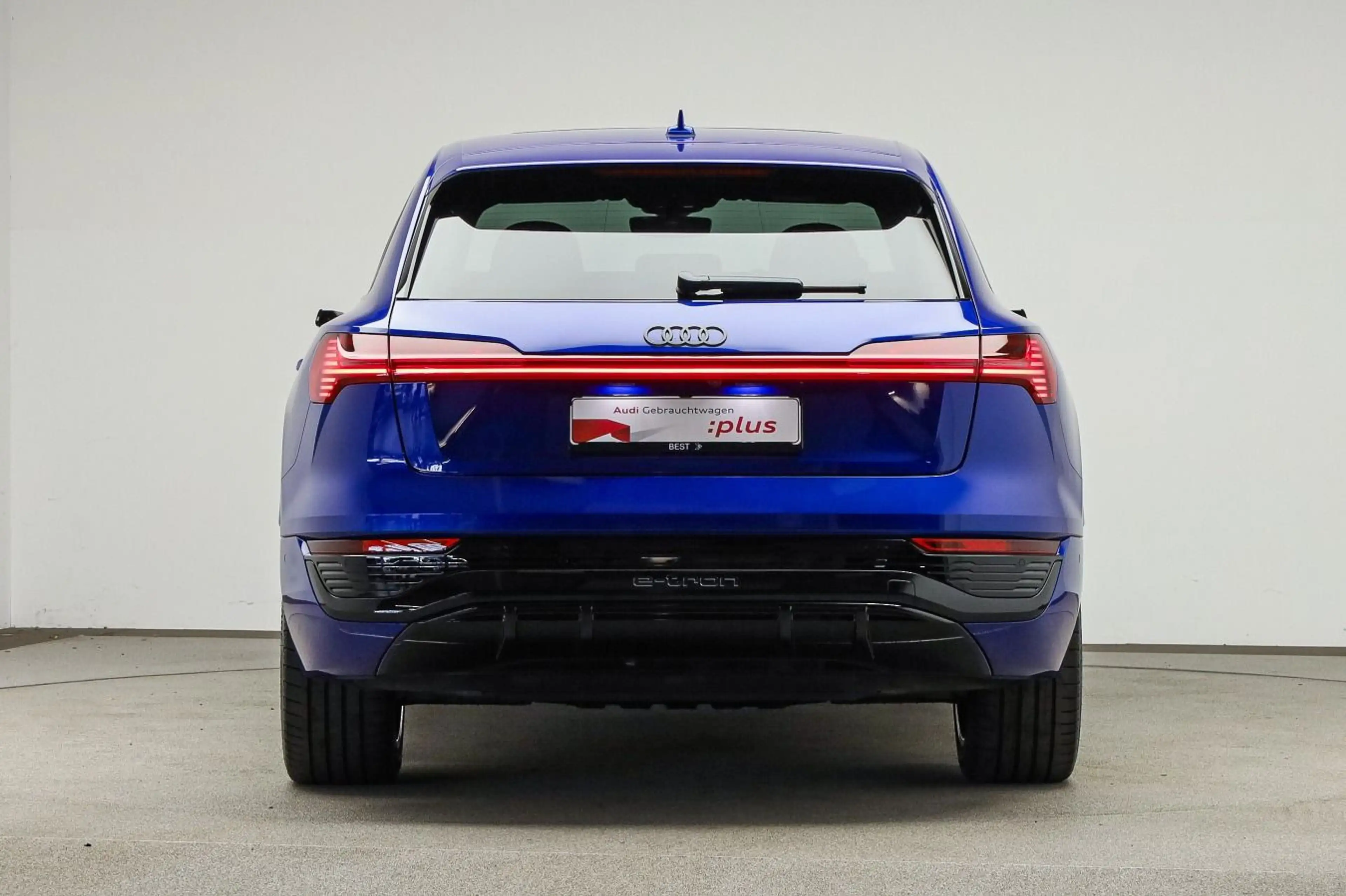 Audi Q8 e-tron S line 55 Pano, B&O, HUD, Assist — photo 5