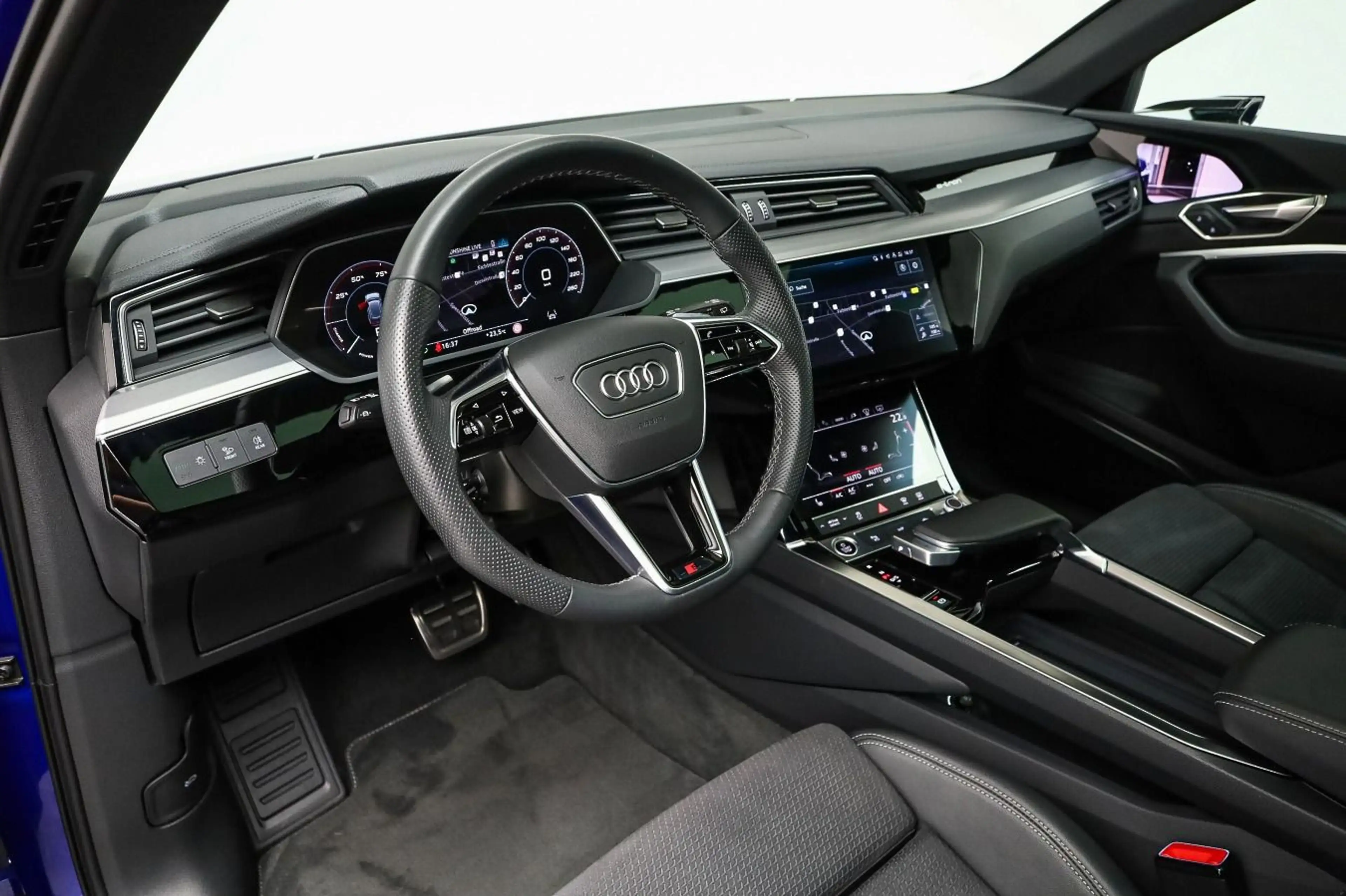 Audi Q8 e-tron S line 55 Pano, B&O, HUD, Assist — photo 9