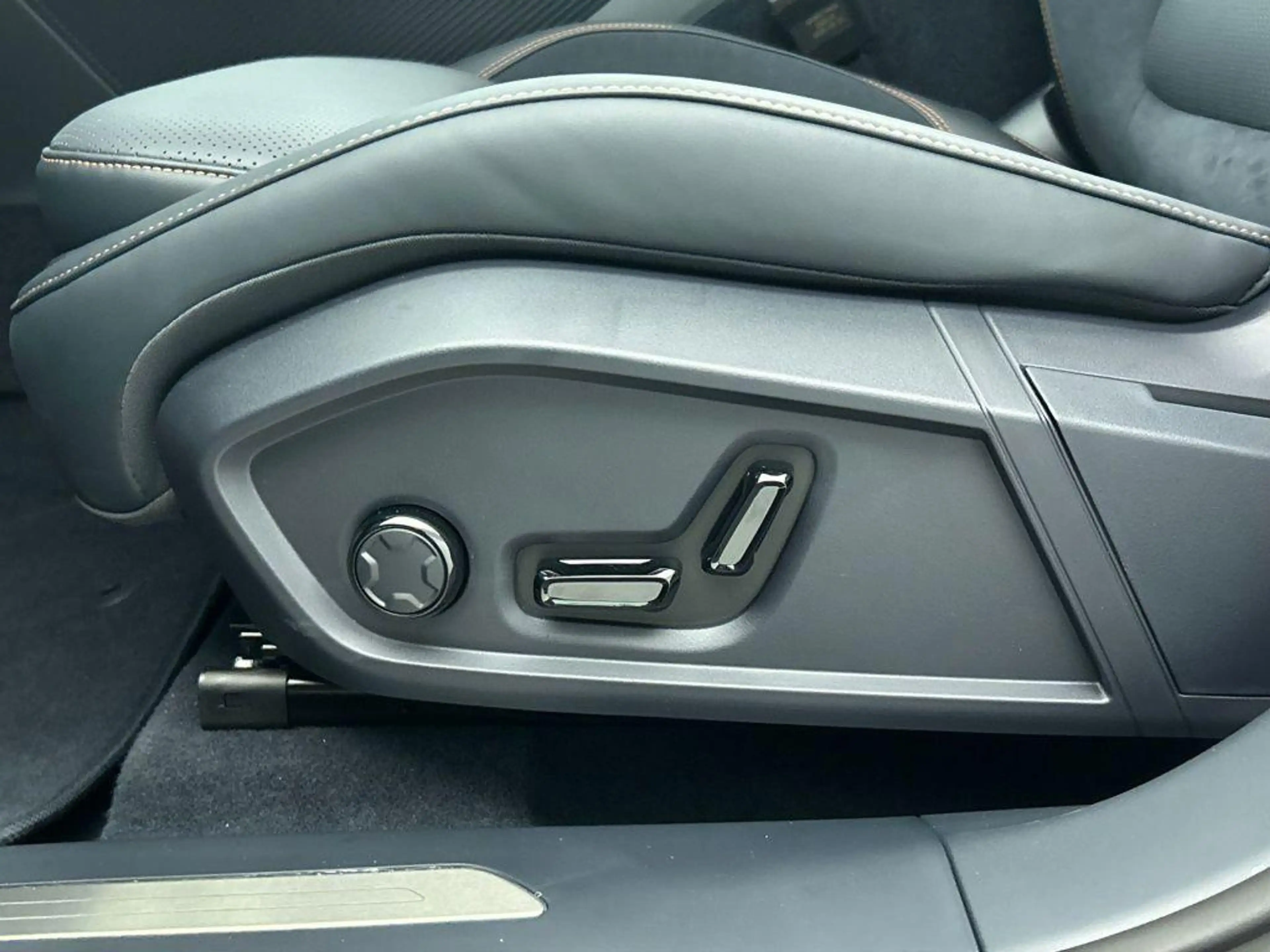 Lynk & Co 08 1.5 More | FULL OPTION | NP €60K — photo 14