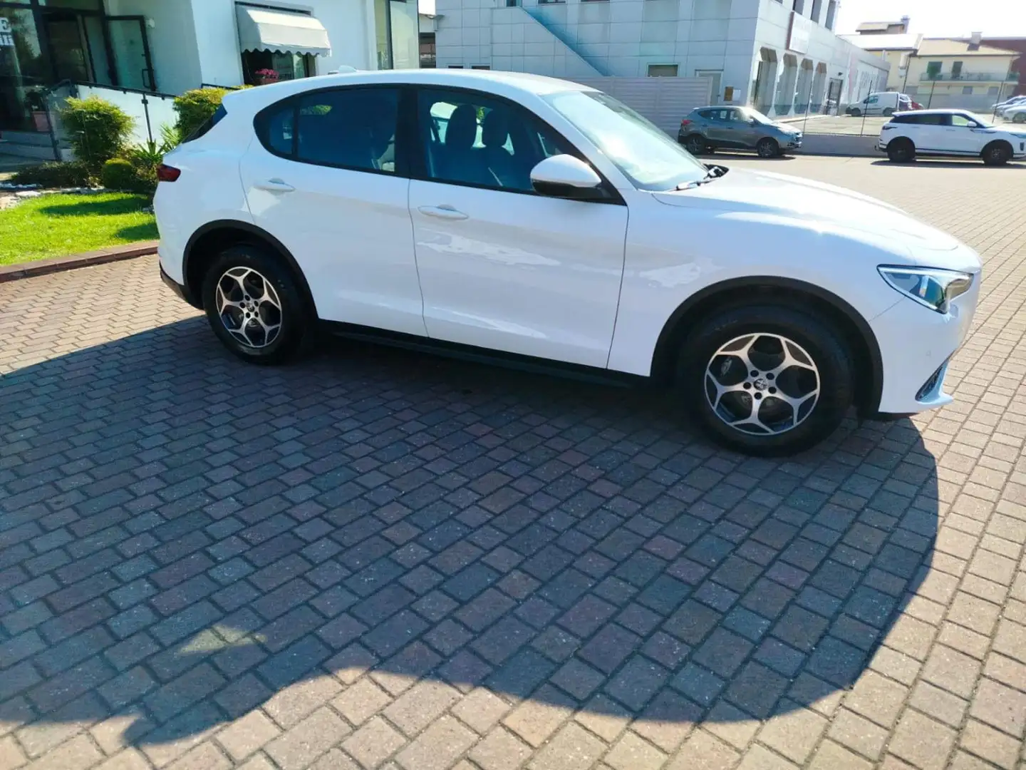 Alfa Romeo Stelvio 2.2 Turbodiesel 190 CV AT8 Q4 Business Blanco - 2
