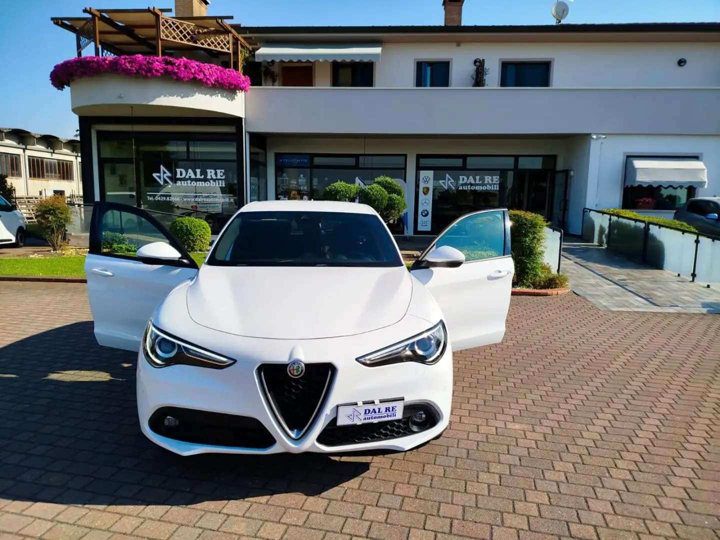 Alfa Romeo Stelvio 2.2 Turbodiesel 190 CV AT8 Q4 Business Blanco - 1