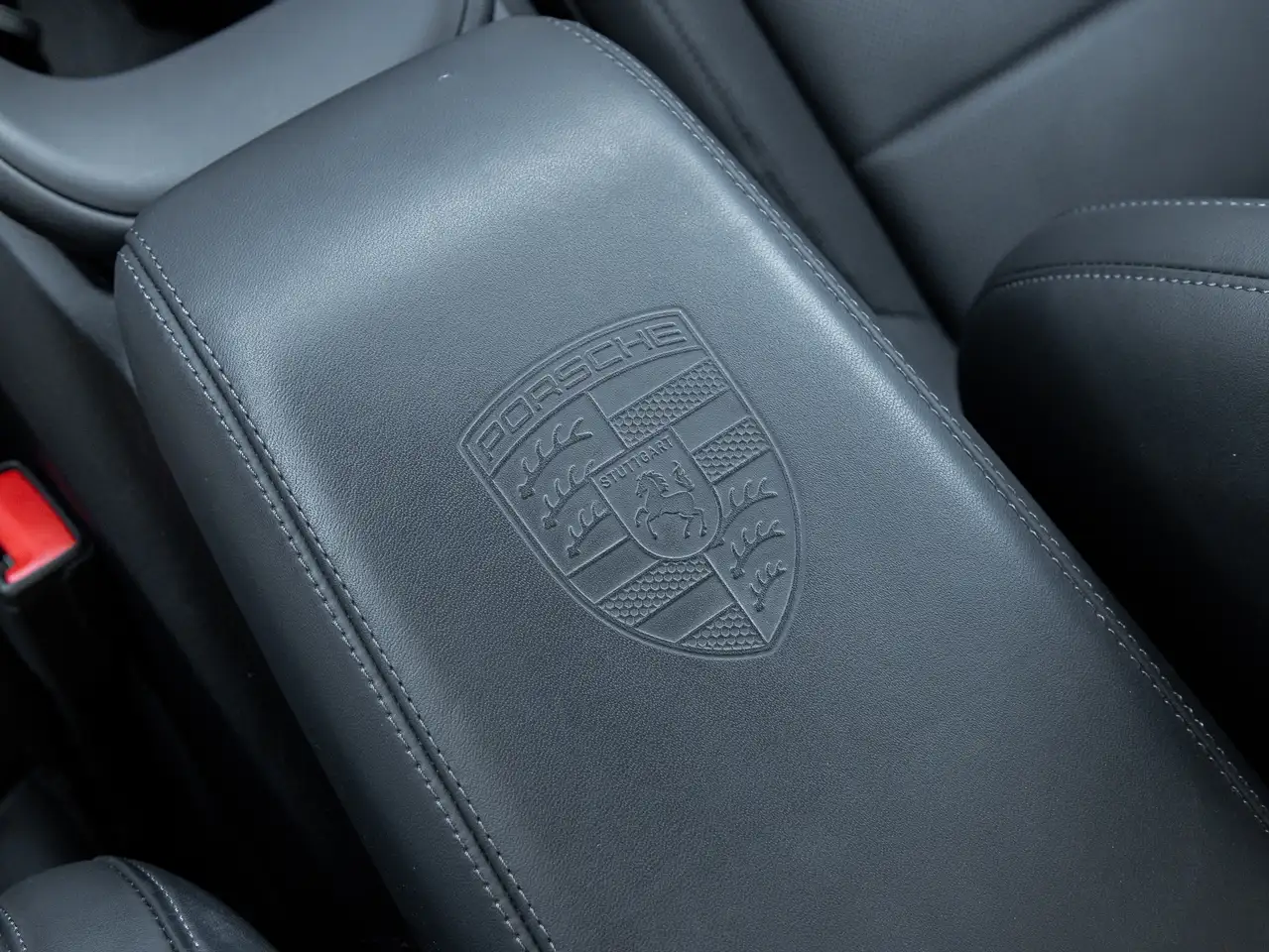Porsche Macan снимка Porsche Macan