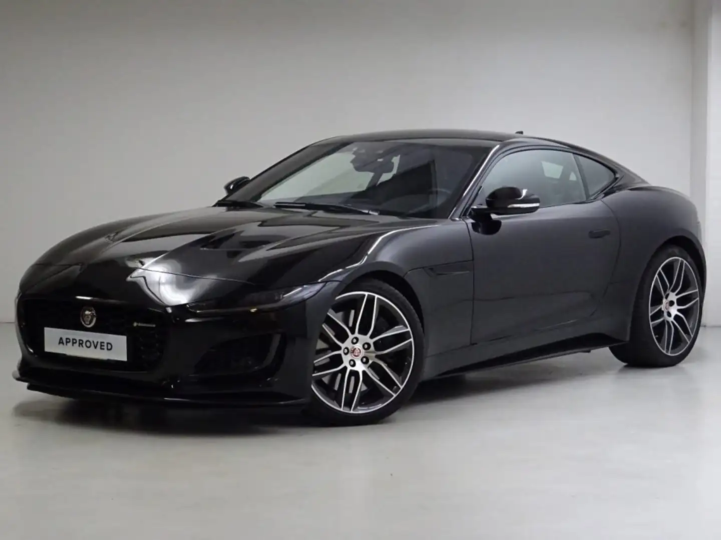 Jaguar F-Type 5.0 V8 450 CV aut AWD Coupé R-Dynamic Schwarz - 1