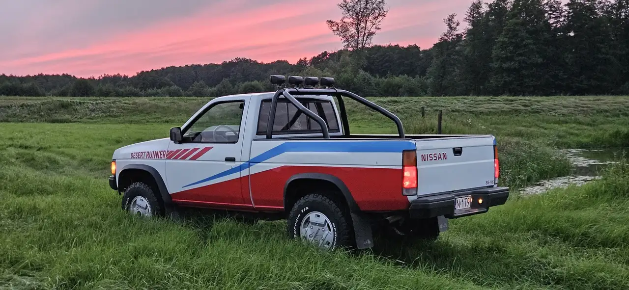 Nissan Pickup MD21 4x4 3.0v6, foto 5
