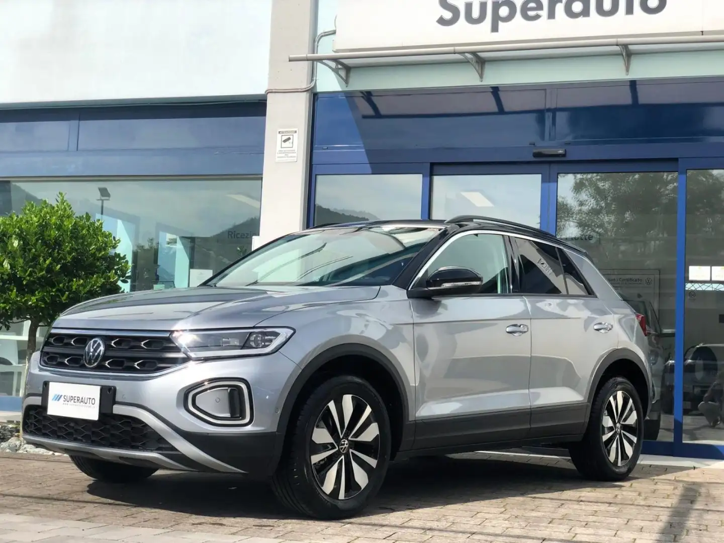 Volkswagen T-Roc 1.0 TSI Edition Plus *KM0*SUPPORTO LOMBARE* Grigio - 2