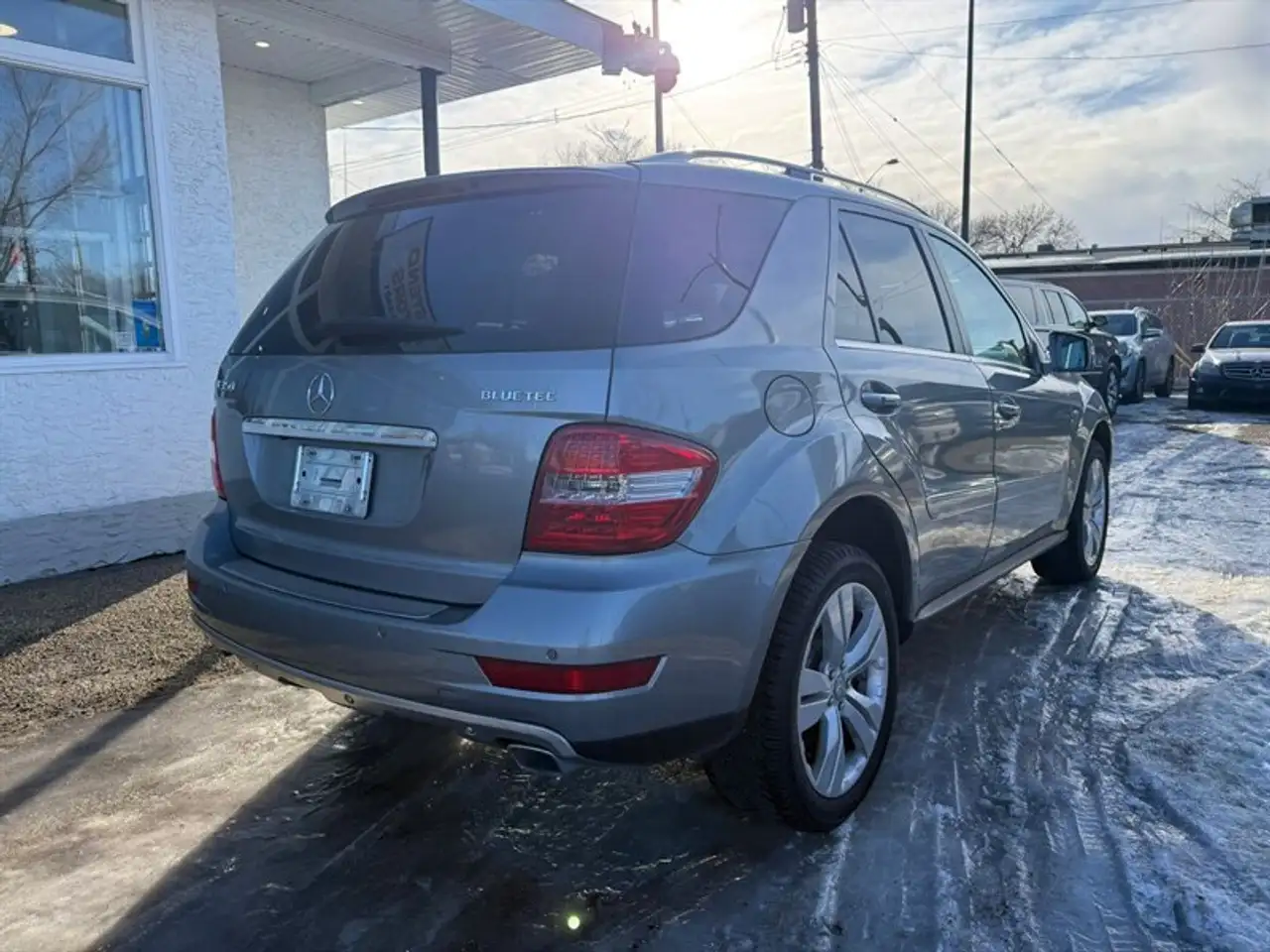 Mercedes-Benz M-Class снимка Mercedes-Benz M-Class