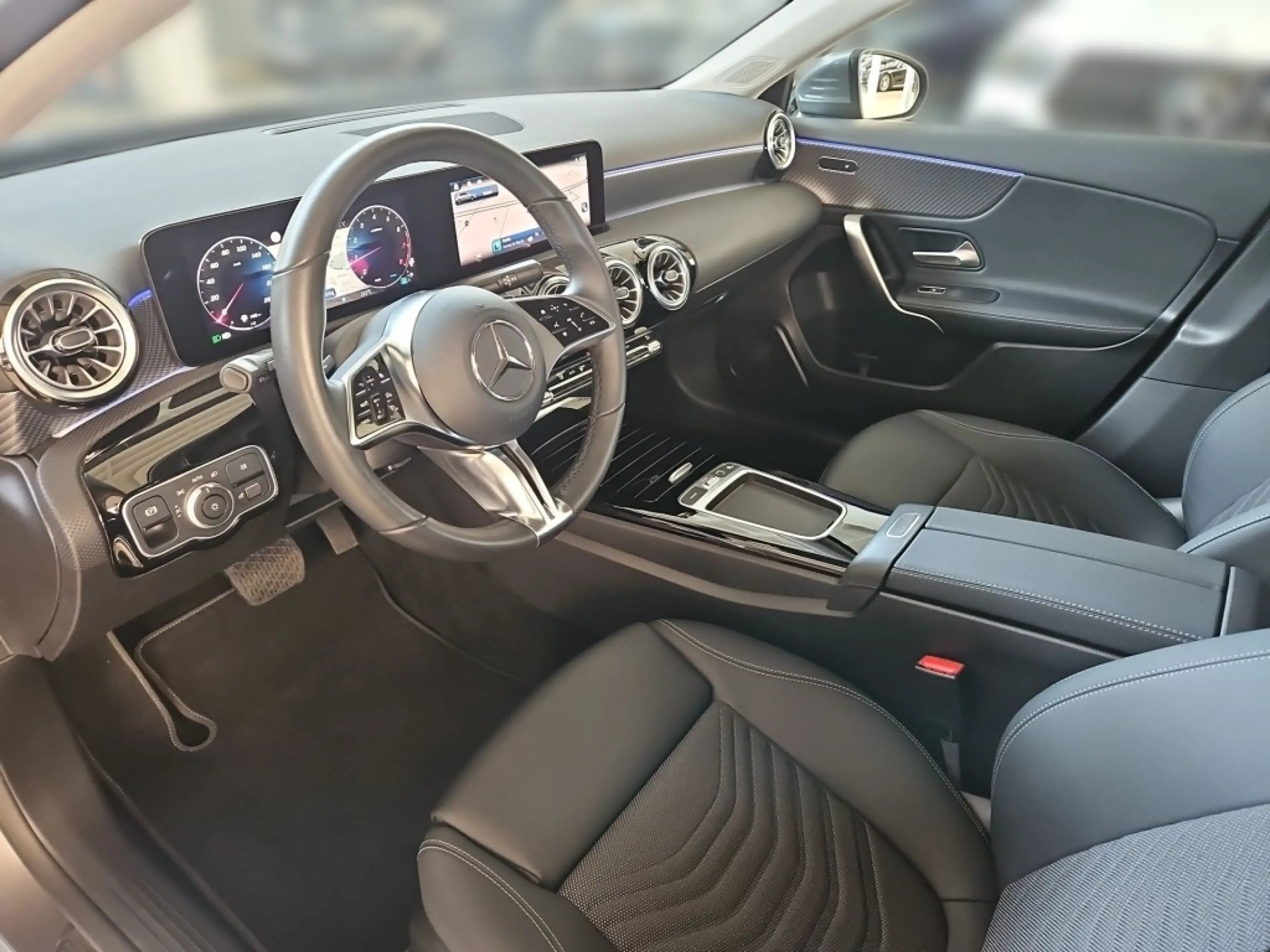 Mercedes-Benz A 180 Progressive Navi LED SpurH SHZ KeyLess KAM — photo 7