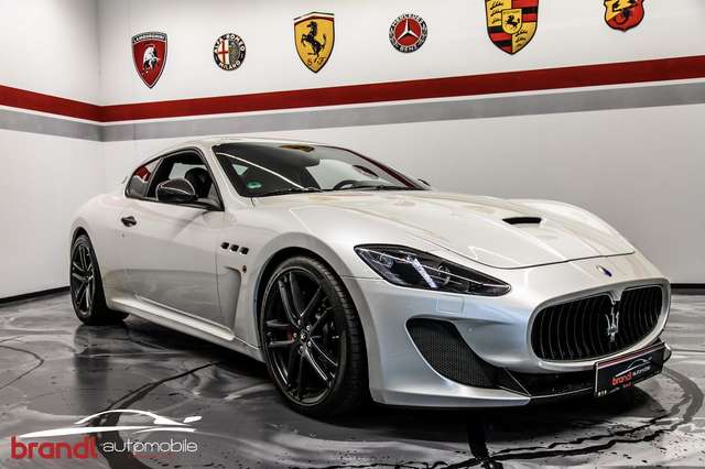 Maserati GranTurismo 4.7 V8 MC Stradale / Bianco Fuji